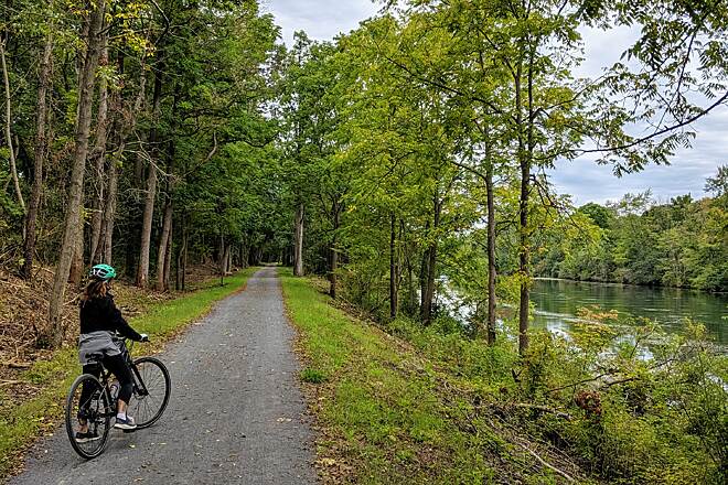 Cayuga-Seneca Canal Trail in Waterloo
