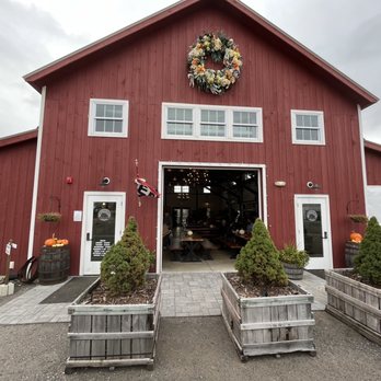 Carlson Orchards Taproom