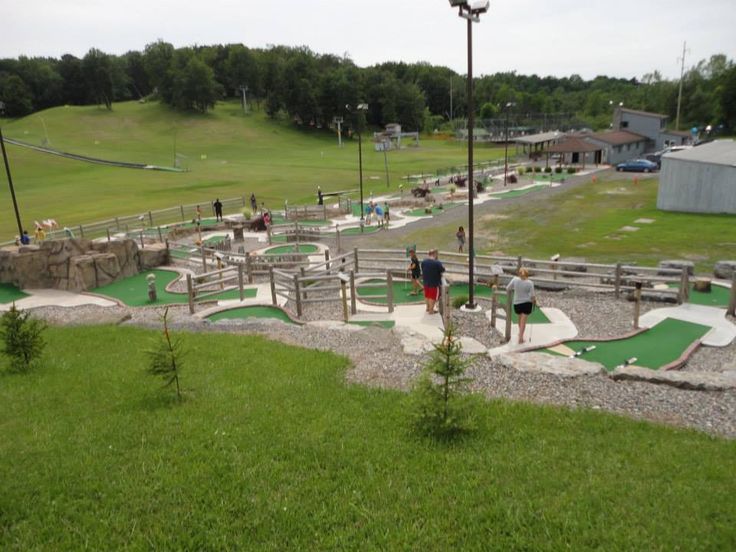 Four Seasons Golf & Ski Center adventure golf driving range Fayetteville NY