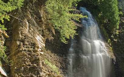 Vroman's Nose cliff and Labrador Hollow hanging valley in Central New York