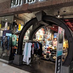 Hot Topic Salmon Run Mall Watertown, NY