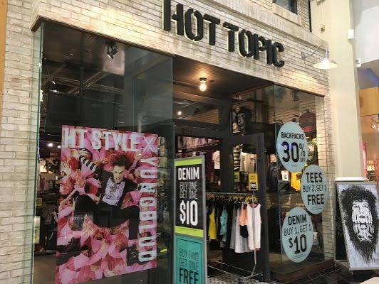 Hot Topic Sangertown Square New Hartford, NY