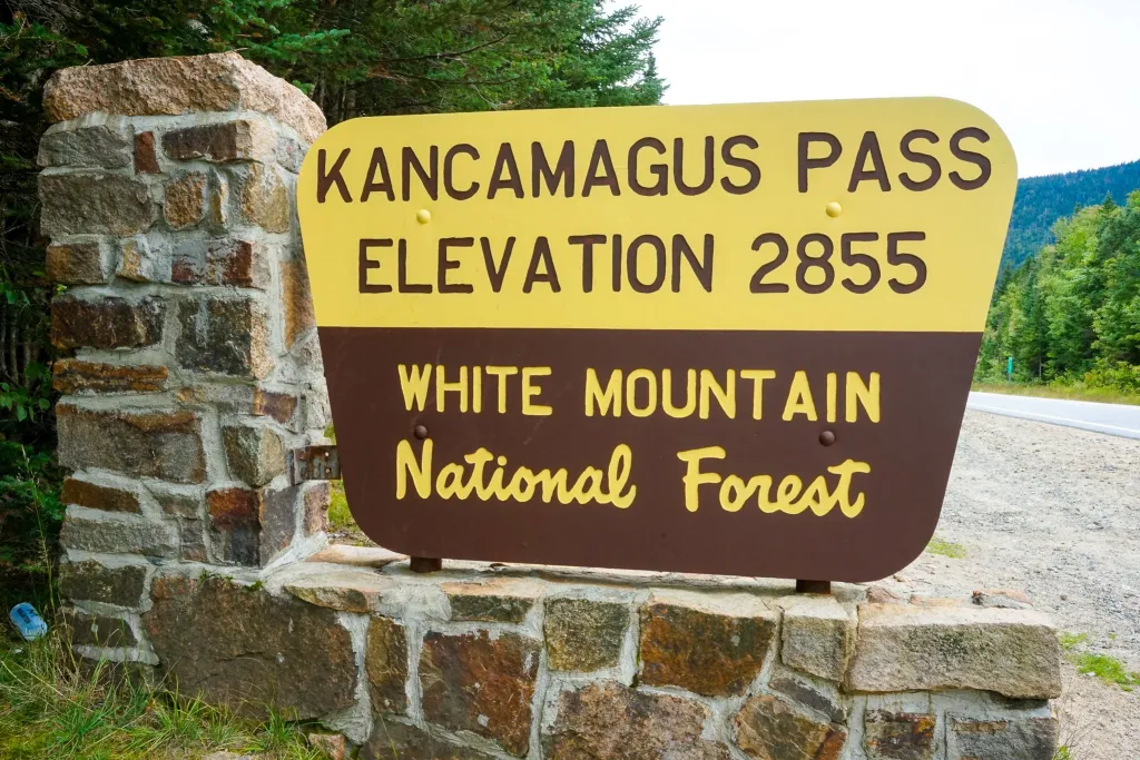 Kancamagus Highway panoramic mountain switchbacks and lookouts