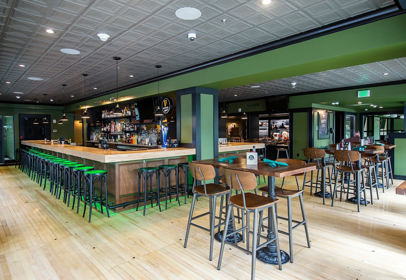 Riley's casual neighborhood restaurant Syracuse NY